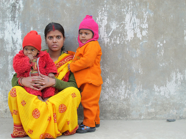  Mother and two children in Bihar, India 