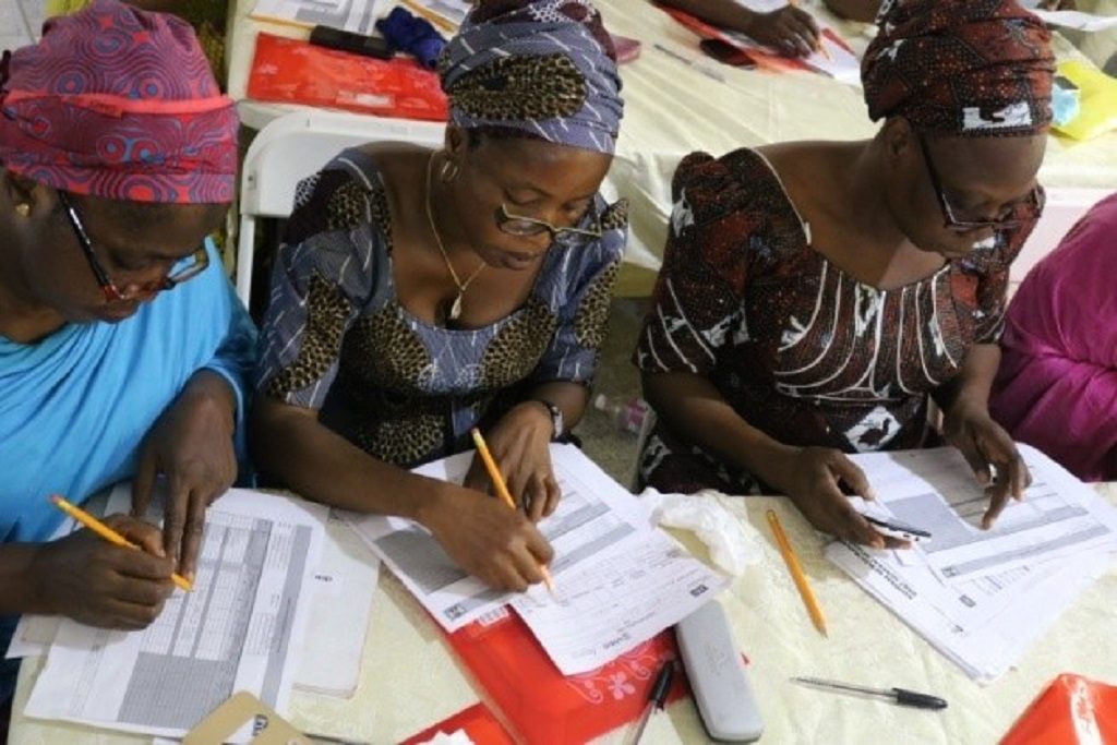 Staff in Kogi State learn to use the record-keeping tools