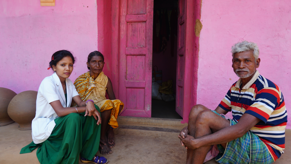 Auxillary Nurse-Midwife Babita Kashyap (far left) with Baisakhi and Samaru. 